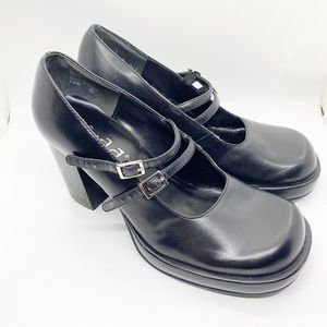 Vintage Mudd Black Classic Mary Jane Heels 7.5